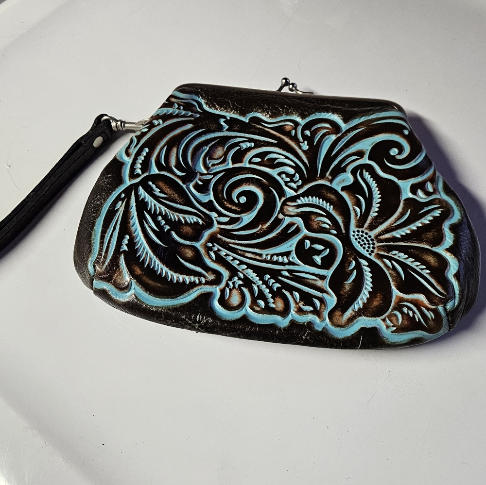 Patricia Nash Wrislet